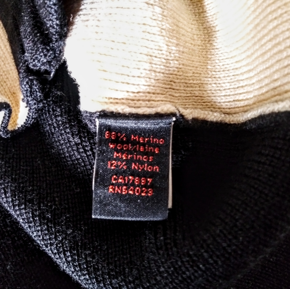 SOLD! Vintage Banana Republic zip up wool sweater - Picture 8 of 8